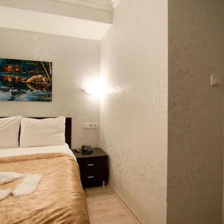 Hotel Golden Horn Life *