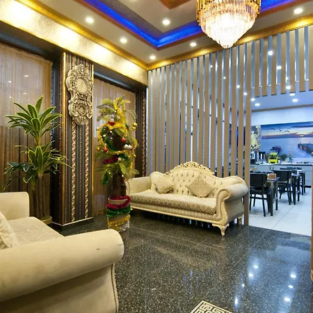 Golden Horn Life Hotel *