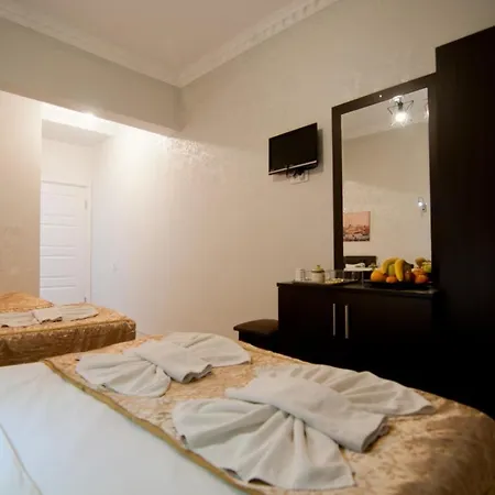 Golden Horn Life Отель *
