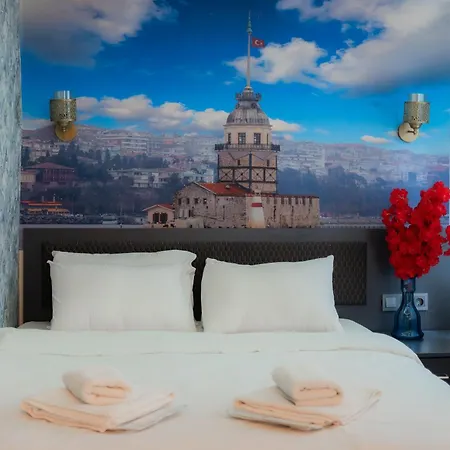 Golden Horn Life Hotel *